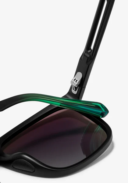 عینک آفتابی دی فرانکلین مدل D.franklin Rift Matte Black / Green Revo
