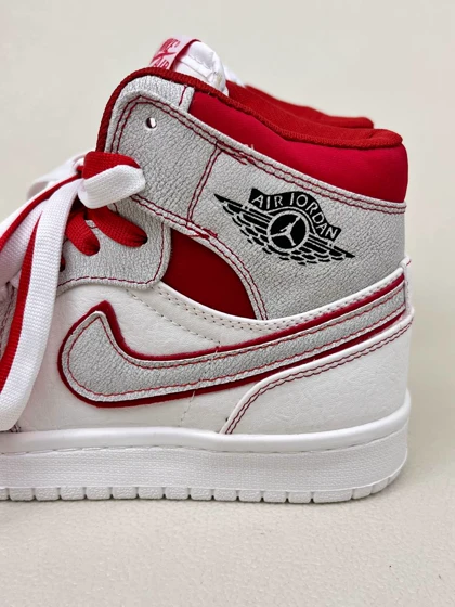 کتانی ونس ساق‌دار زنانه ایر جردن وان رد فانتوم jordan 1 RED fantom کد 912