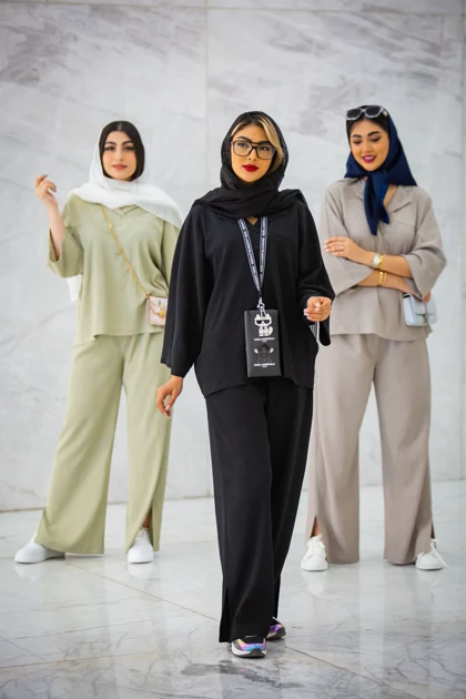 مانتو شلوار لونا یقه برگردون