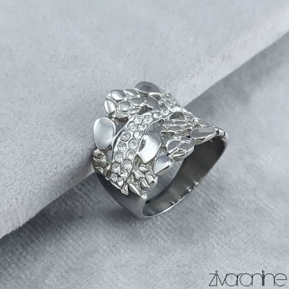 انگشتر طلاروس طرح طلا نگین‌دار نقره ای 30109