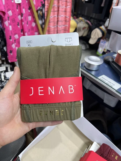 شورت نیم پا جناب لاکرا