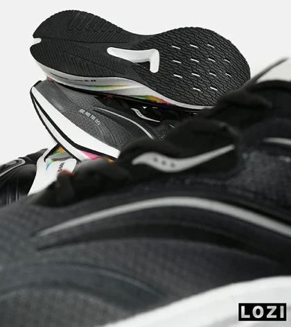 کفش کتانی مشکی Saucony Ride Review v.2