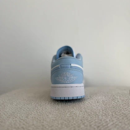 جردن 1 بدون ساق آبی