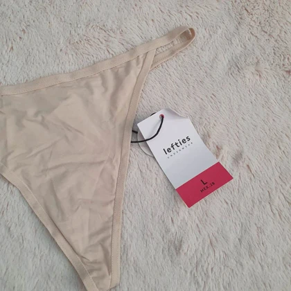 شورت زنانه لفتیز کد Z-TD34