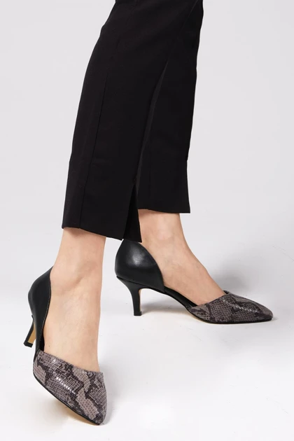 کفش پاشنه‌بلند کلاسیک زنانه میوگوستو mio-gusto