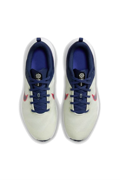 کفش پیاده روی مردانه nike