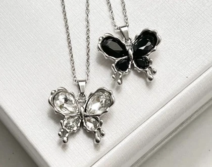 گردنبند پروانه گرانج