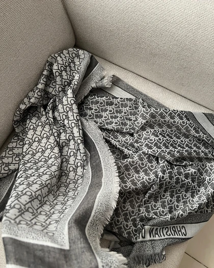 shawl 0238