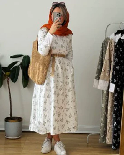 پیراهن بابونه یقه سفید