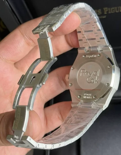 ساعت اودمار پیگه AP مردانه نقره ای صفحه مشکی Audemars Piguet Royal Oak