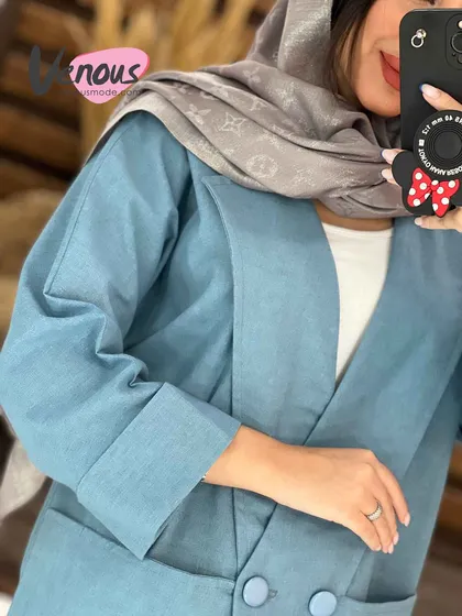 مانتو یقه پهن دو دکمه