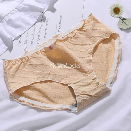 شورت لبه چین‌دار سایز XL ( مناسب سایز 38 الی 42)