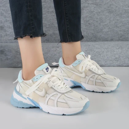 کفش و کتانی اسپرت زنانه مدل نایک کوشلون NIKE V2K رنگ سفید آبی کد 41825