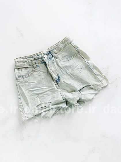 شورتک کوتاه جین زاپ‌دار پاچه پاکتی
