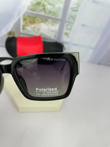 عینک آفتابی زنانه لویی ویتون 9669