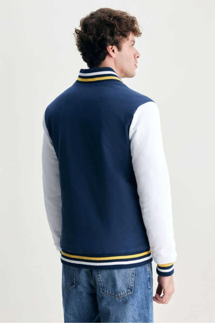 کت و کاپشن مردانه ucla