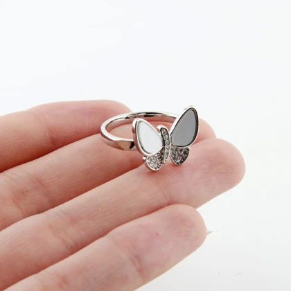 انگشتر دخترانه مدل پروانه دو رنگ