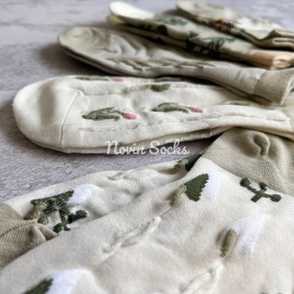 جوراب مچی طرح بابونه و کاکتوس