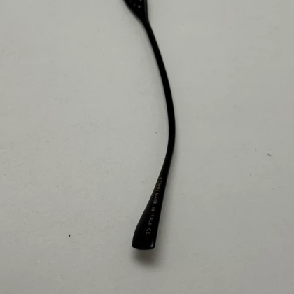 عینک آفتابی زنانه فندی Fendi فریم لس بیضی مدل Oval Frame Diamond Style نگین کاری شده کیفیت مستر تمام مشکی