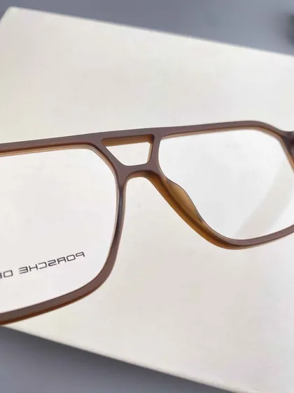 عینک طبی پورش دیزاین مدل P8252