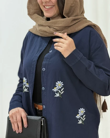 مانتو گلدوزی زنانه آرام کد محصول 1695