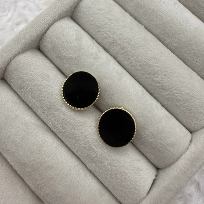 گوشواره مخمل گرد