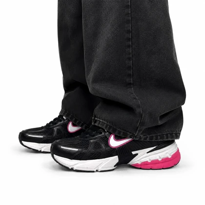 کفش کتانی زنانه نایکی v2k مشکی صورتی Nike V2k