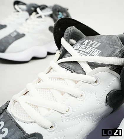 کفش کتانی ساق‌دار مردانه سفید طوسی Nike air jordan 23