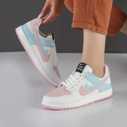 کفش و کتانی زنانه مدل دو نایک رنگ آبی صورتی مدل نایک NIKE