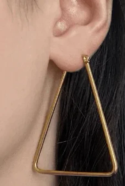 گوشواره حلقه‌ای طرح مثلث استیل
