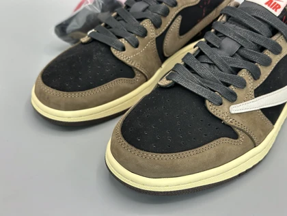 کتانی نایکی جردن1لو تراویس موکا رپلیکا/Nike Air Jordan1 low Travis