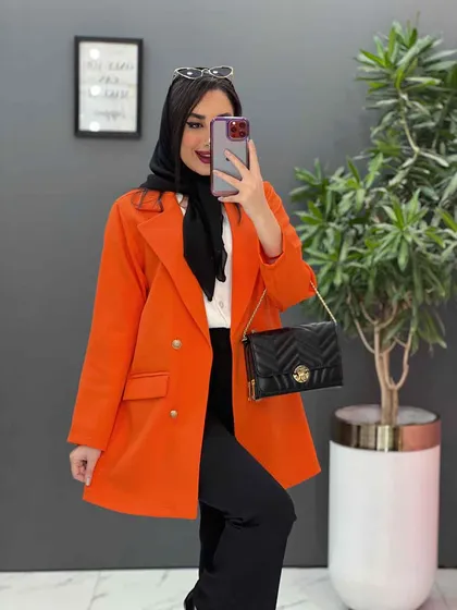 مانتو کتی مازراتی دکمه ژنرالی
