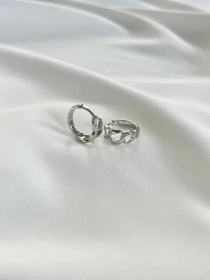گوشواره کارتیه نگین‌دار