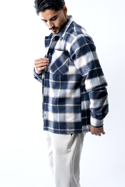 پیراهن آستین بلند پشمی جیب‌دار مردانه