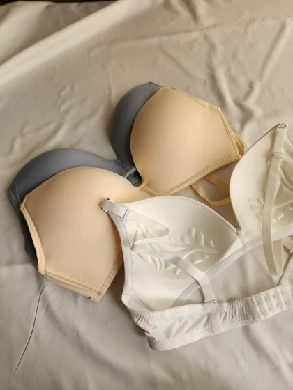 سوتین اسفنجی بدون فنر کد: 78900