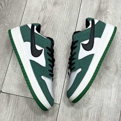 کفش کتانی اسپرت مردانه رنگ یشمی مدل نایک ایر NIKE