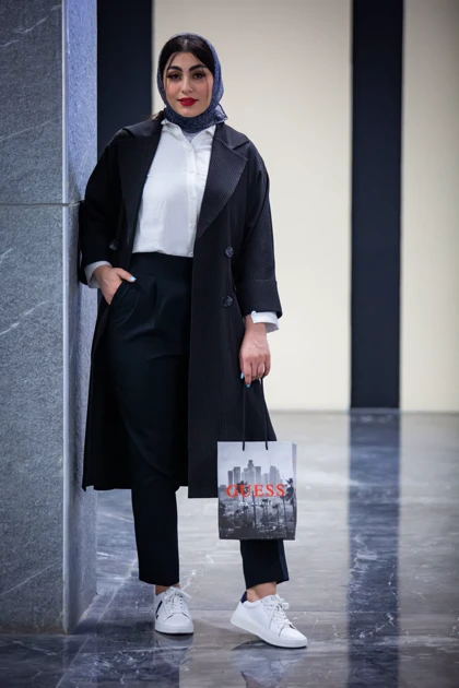 مانتو دیپلمات نیلا