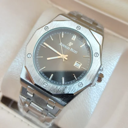 ساعت مچی مردانه طرح AP موتور کوارتز بند درجه یک صفحه مشکیی تقویم دار با قفل پروانه‌ای