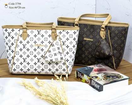 کیف دوشی زنانه مانلی