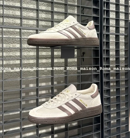 کتانی Adidas