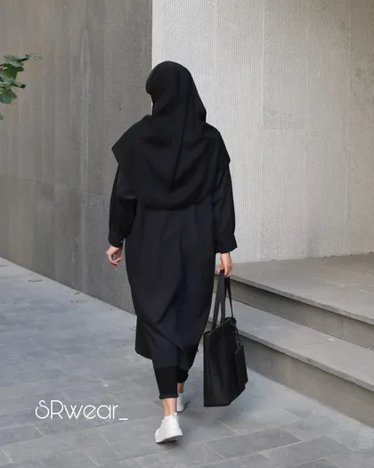 مانتو student