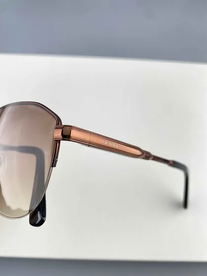 عینک آفتابی برند پرادا مدل PR98