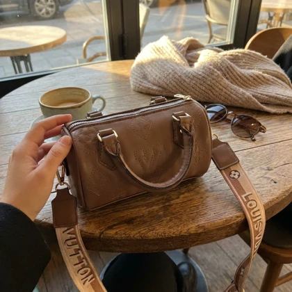 کیف زنانه لویی ویتون کد 20