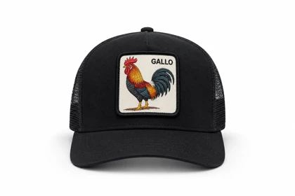 کلاه تراکر طرح خروس مدل GALLO – مشکی با پچ گلدوزی‌شده