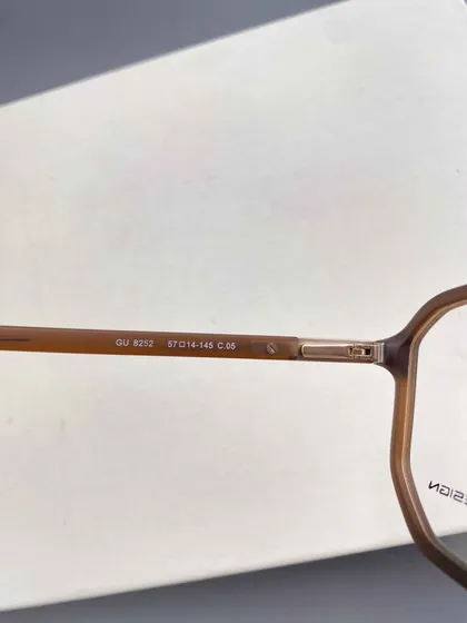 عینک طبی پورش دیزاین مدل P8252