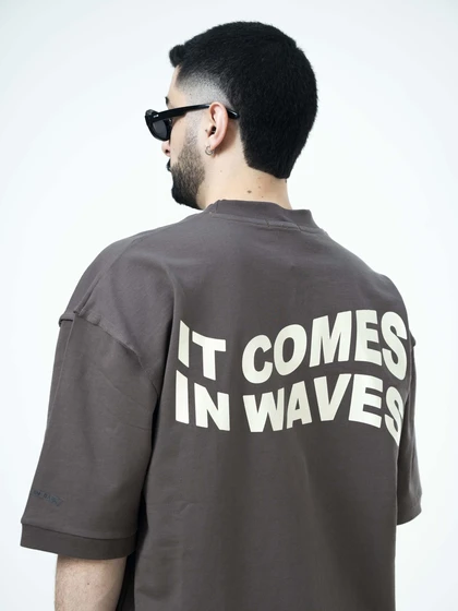 تیشرت مدل IT COMES IN WAVES قهوه ای برند دارسی DARC
