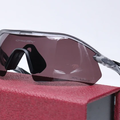 عینک برند OAKLEY کد 181454