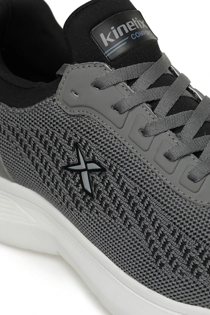 کتانی مردانه kinetix