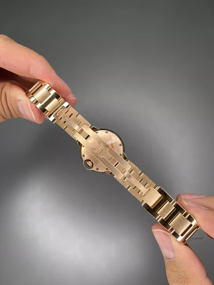 ساعت مچی کارتیه بلن بولو بند رزگلد صفحه سفید Cartier Ballon Bleu