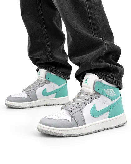 کفش کتانی زنانه مدل جردن وان ساق‌دار سفید بنفش یاسی Nike jordan